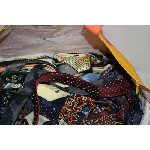 298 - A Large collection of Mens Ties