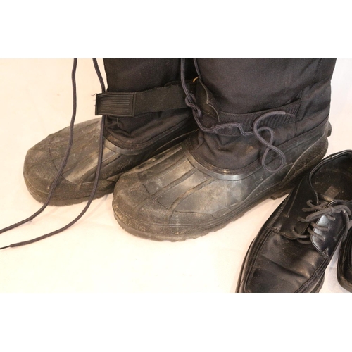 315 - Brickers Snow Boots  Mens size 12, and M&S Mens Black shoes Size 6 Both previously worn