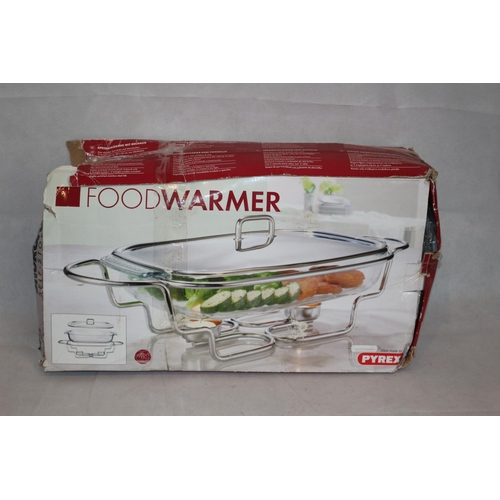 466 - Unused In Box Pyrex Glass Food Warmer