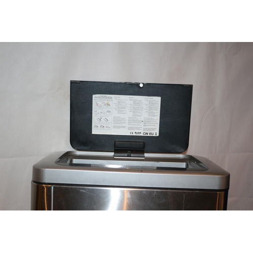 475 - Stainless Steel Electronic Waste Bin Working