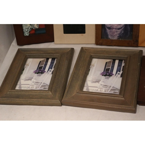 477 - Quantity Of Frames and Wall Hanging Art