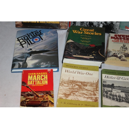 480 - Good Selections Of Books With A War Theme