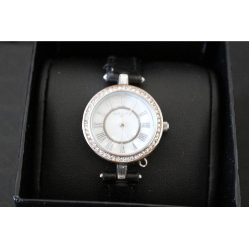 544 - In Case Ladies Infinite Wrist Watch