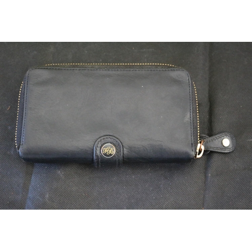 570 - Ted Baker Purse Complete With Ted Baker Motif Lining