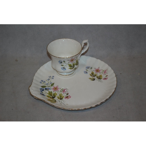 575 - Richmond Fine Bone China Sandwich Plate Complete With Cup