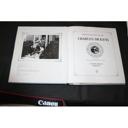 609 - Charles Dickens Bicentenary Fold Out Book with Cushioned Cover.