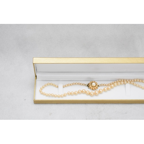 103 - Pearl Necklace In Gold Box