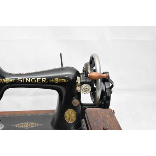 117 - Vintage Singer Sewing Machine in Wooden Case