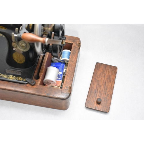 117 - Vintage Singer Sewing Machine in Wooden Case