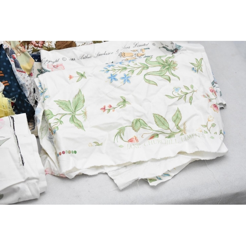 122 - A Bag of Vintage Fabrics and Smaller pieces