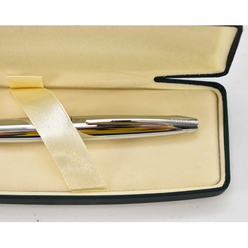 5 - A cased Cross pen