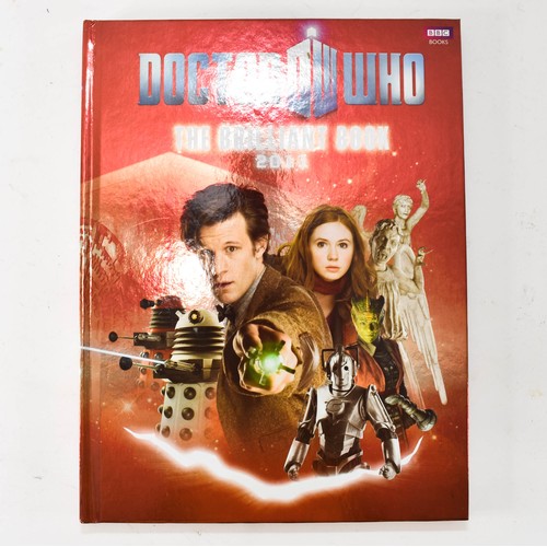 9 - A Collection Of Doctor Who Annuals And Other Doctor Who Related Books