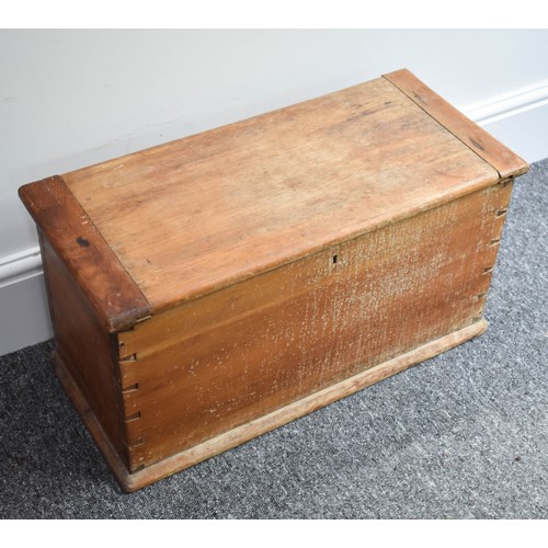 71 - Lovely Aged Small Pine Chest
Size width 60cm, depth 27cm, height 31 cm