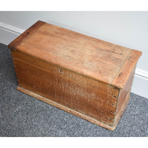 71 - Lovely Aged Small Pine Chest
Size width 60cm, depth 27cm, height 31 cm