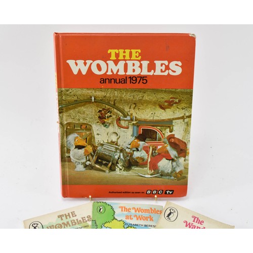 87 - Three Puffin Books, The Wombles and One Wombles Annual 1975