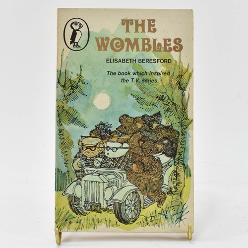 87 - Three Puffin Books, The Wombles and One Wombles Annual 1975