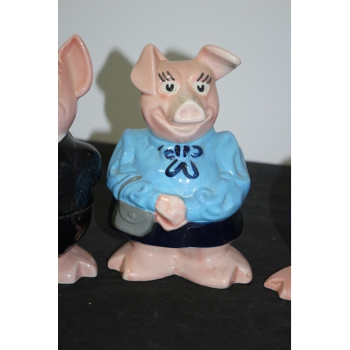 130 - Wade Nat West Piggy Bank Family - Set of 5