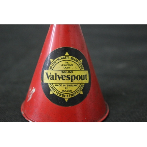 451 - Valvespout Brass Topped Small Metal Oiler by Muller - Very Good Label Still On the Can