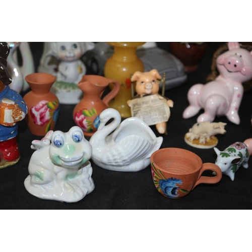 152 - Large Collection of Ornamental Pigs plus other Items of an Ornamental Theme