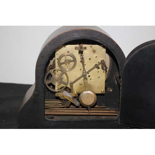 157 - Westminster Chiming Mantle Clock with Nice Decoration to Case