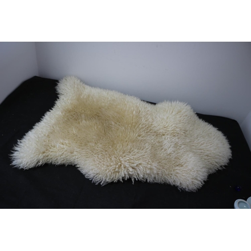 452 - Small White Sheepskin