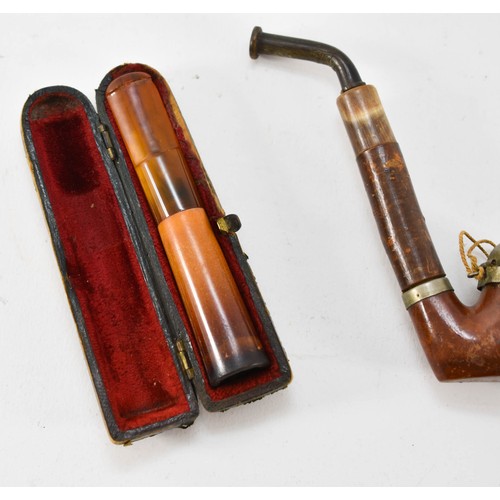 247 - A Vintage Smoking Pipe And Cased Cherout / Cigar Holder