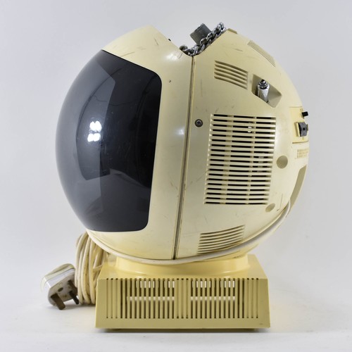 287 - A Vintage 1970's JVC Videosphere Space Helmet TV.