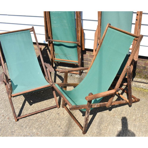 301 - 4 Vintage Adjustable Wooden And Canvas Deck / Garden Lounger Chairs