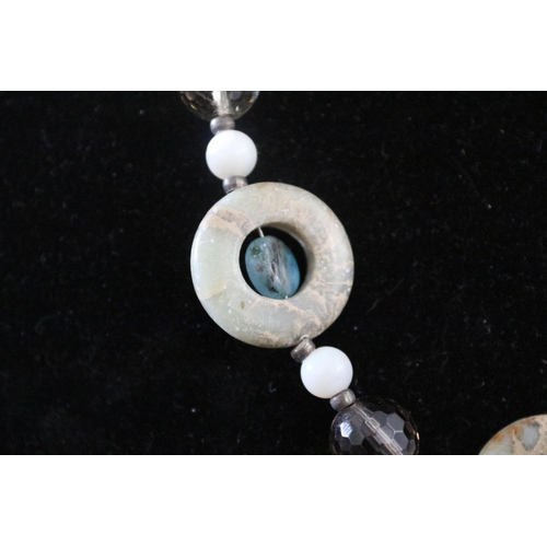 33 - Quartz and Stone Decorative Necklace