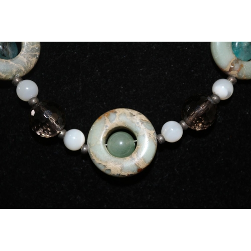 33 - Quartz and Stone Decorative Necklace