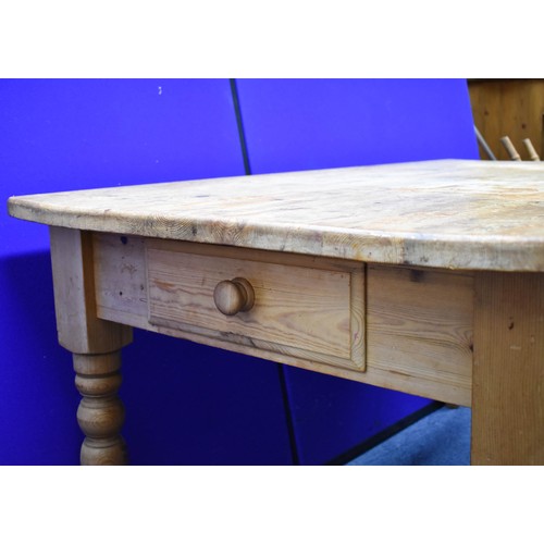 335 - A Delightful Pine Table And Four Chairs. Featuring Excellent Patina And A Drawer. 152cm x 90cm. Legs... 