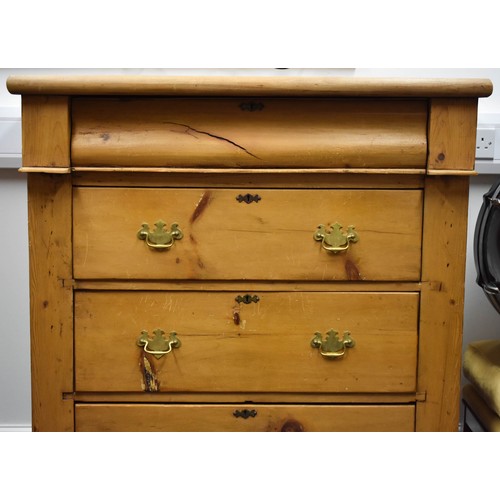 346 - A Stunning Aged Pine Scottish Chest Of Drawers