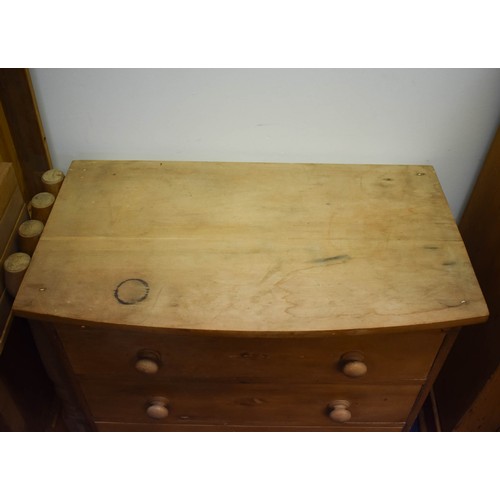 364 - A Small Aged Chest Of 3 Pine Drawers. 84cm x 47cm x 72cm.