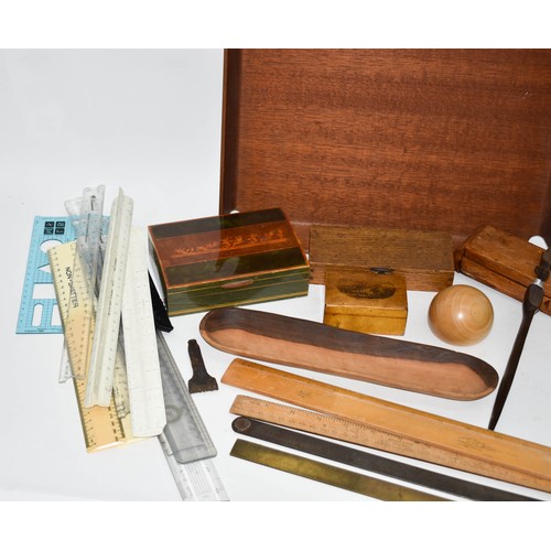 390 - An Assortment Of Wooden Items Including Vintage Boxes, Rulers And Dominoes