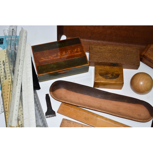 390 - An Assortment Of Wooden Items Including Vintage Boxes, Rulers And Dominoes