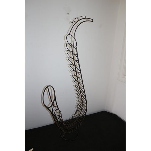 213 - Saxophone CD Rack