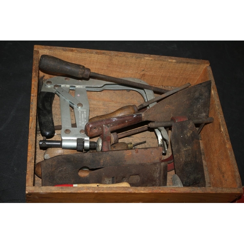 407 - Small Box of Vintage Tools, Floorboard cutter including Delway