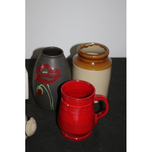 417 - A Selection of Studio Pottery and Denby