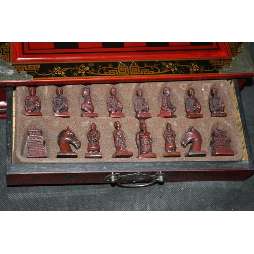 423 - Oriental Chess Board Box with all Pieces