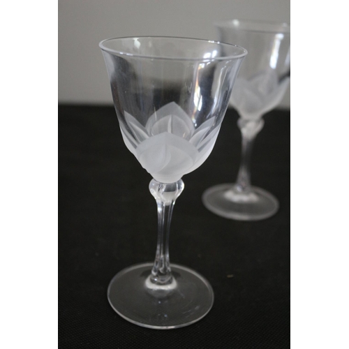 429 - 5x French Cris D'Arques J.G Durand Florence Wine Glasses