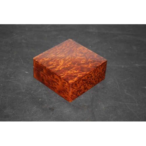 433 - A Walnut Trinket Box 12cm