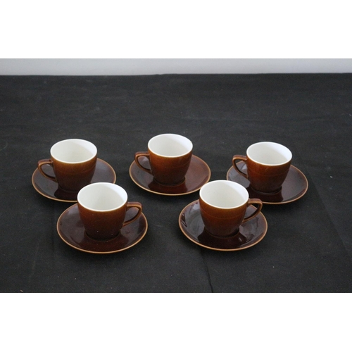 441 - 5 Mid Century Marked Villeroy & Boch with no:5 Cups and Saucers