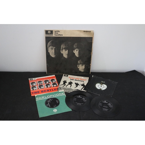 442 - A Selection of Beatle Vinyls mainly 45's with 1 LP