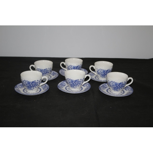 444 - A Selection of Six Blue and White Cups and Saucers