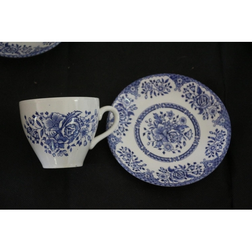 444 - A Selection of Six Blue and White Cups and Saucers