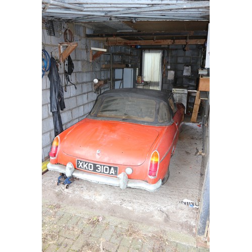 100 - Very Rare - 1963 MGB 1.8 Sport Roadster with original Logbook