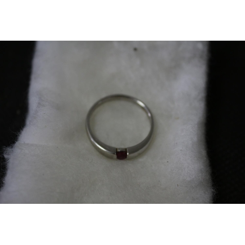 16 - 9ct White Gold Hallmarked Sheffield Ring with untested Stone 3 Grams. Size M