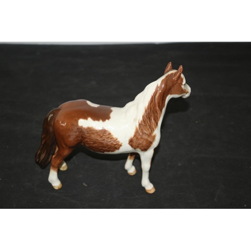 223 - Beswick Horse (repair to front legs)