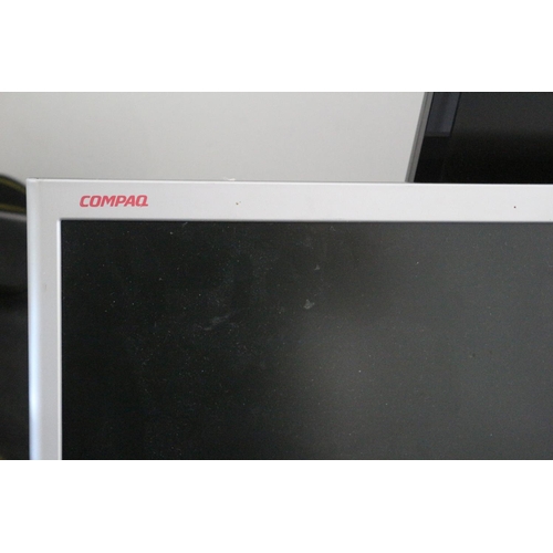 236 - 3 Computer Monitors Compaq, Packard Bell and Ventura Untested