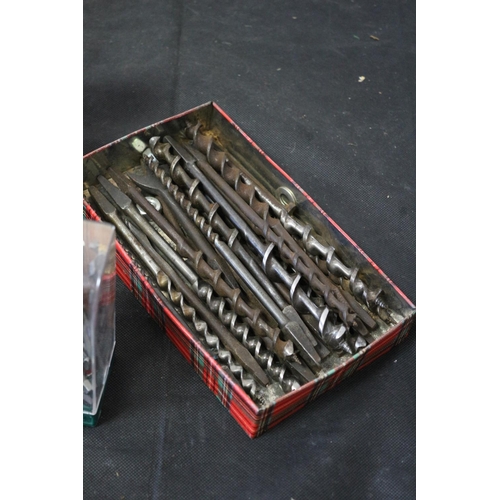 101 - A Good Selection of Drill Bits For Wood and Metal and a Metal Spray Gun Untested